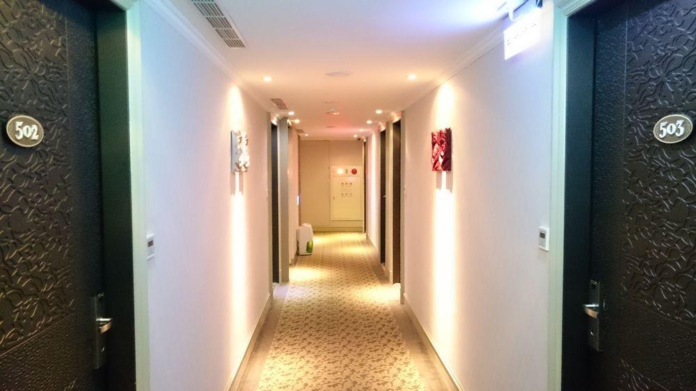 Mrt Hotel Taipei Exterior photo